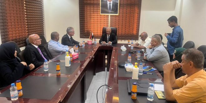 الوزير الشرجبي يثمن جهود ممثل منظمة (اليونيسيف) السابق في اليمن