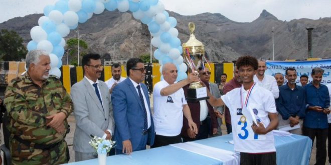 الوزير الشرجبي يكرم المشاركين في ماراثون عدن الرياضي ضمن فعاليات أسبوع المياه والبيئة
