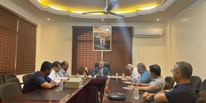 الوزير الشرجبي يطلع على مستوى تنفيذ مشروع حفر الآبار الجديدة لحقل بير ناصر المائي